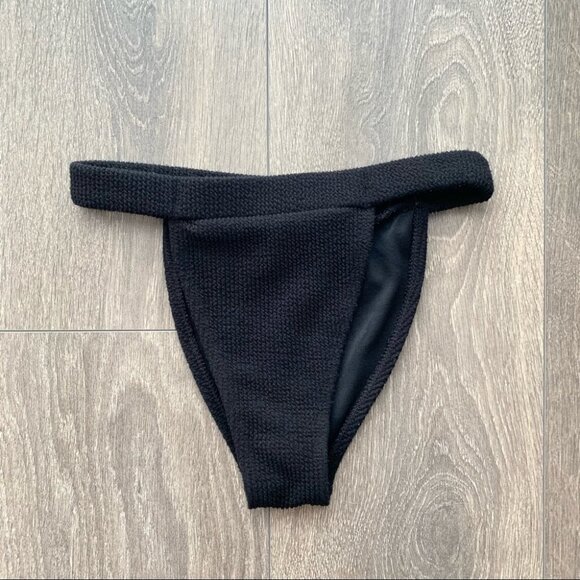 Motel Rocks Women’s Bikini Bottoms Crinkle Ribbed Knit Low rise Black Size XS - Picture 2 of 12